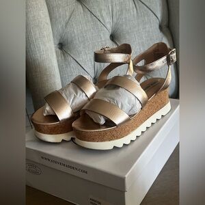 Steve Madden Rose Gold Platform Sandals Sz 8